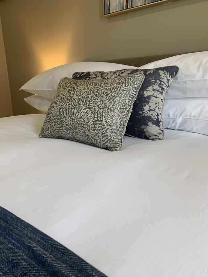 The Cedar Country Hotel Bellway Eksteriør bilde